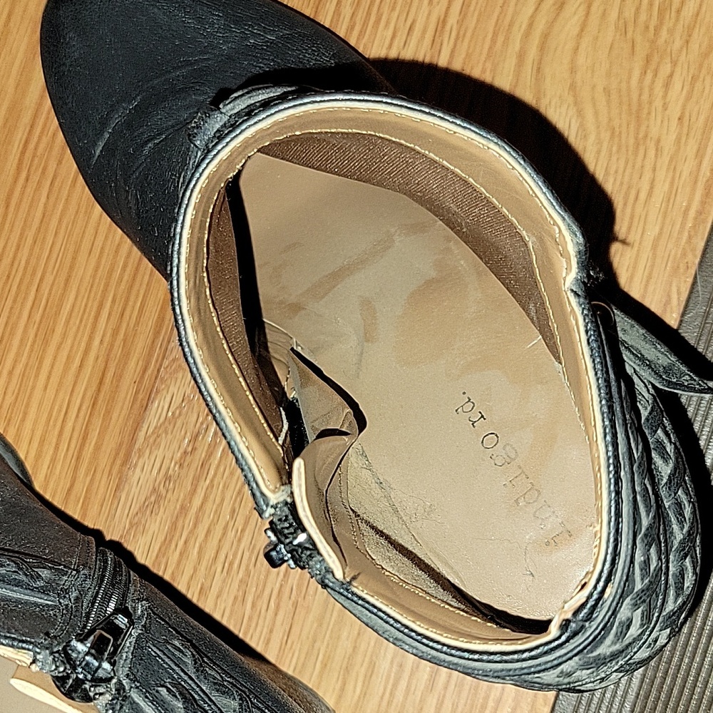 Indigo Rd. Booties size 6.5M - Picture 6 of 7